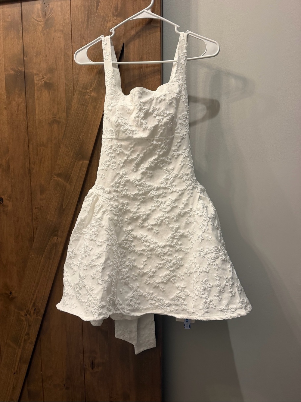 Cider White Textured Floral A-Line Mini Dress - Picture 2 of 4